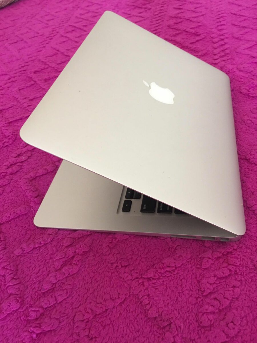 Apple MacBook 2012