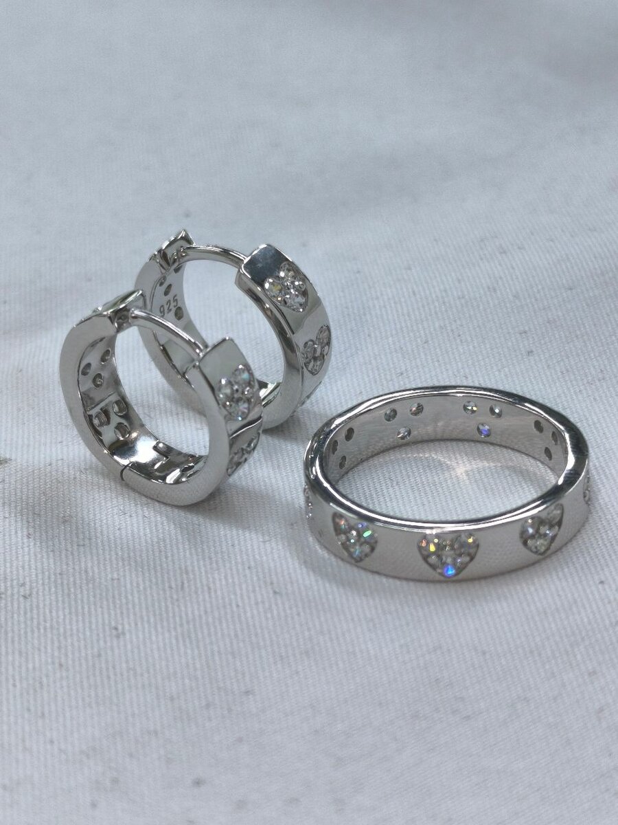 Серебряный комплект