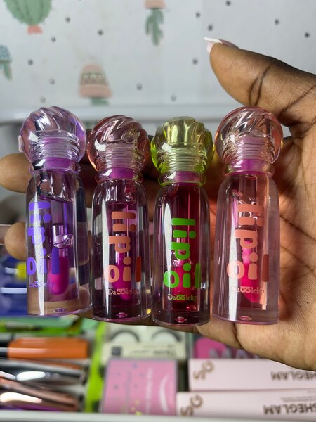 Huile à lèvres hydratante