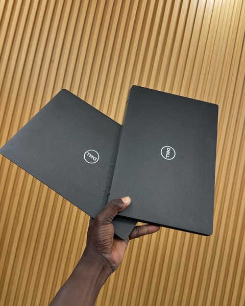 Dell 7300 , i5 , 255ssd , 8Go Ram , 8th