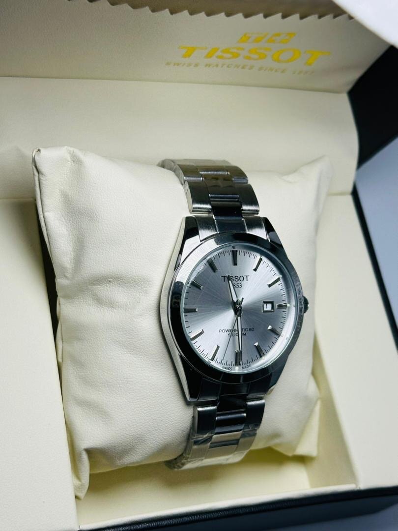 Montres Tissot et Lacoste élégantes