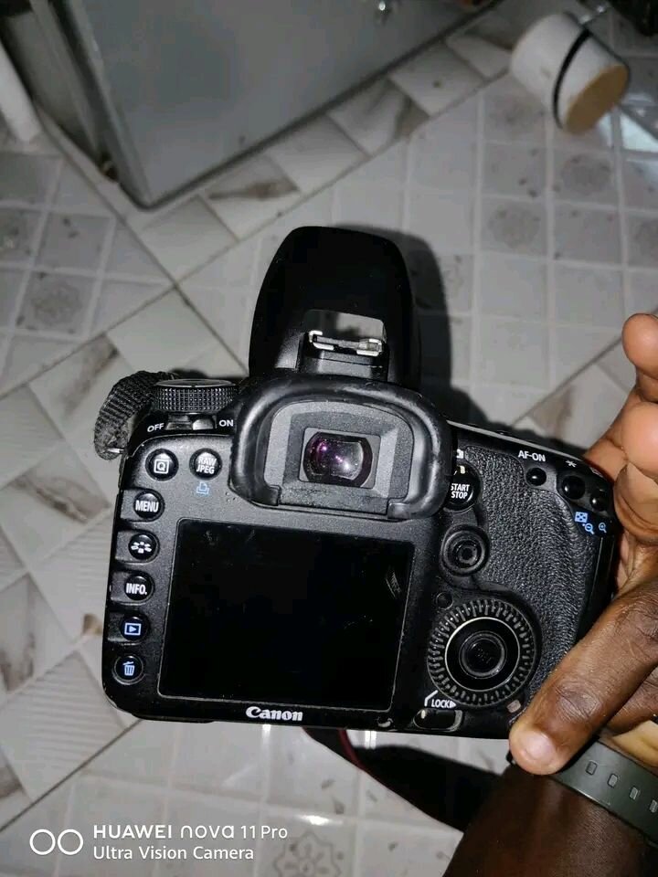 Appareil photo Canon DSLR