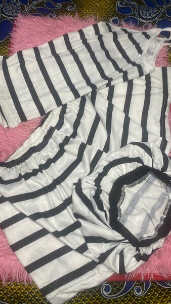 Pyjama rayé en coton confortable