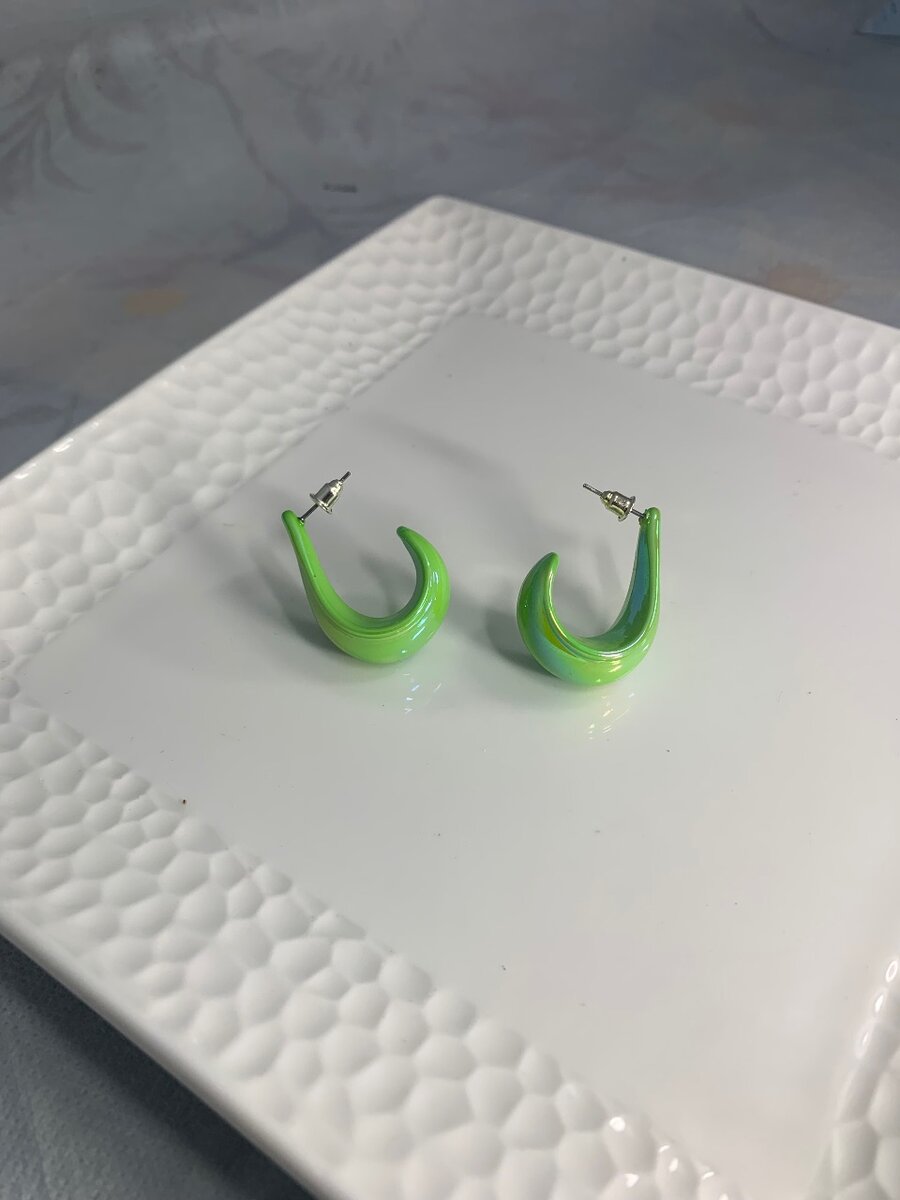 Boucles d'oreilles tendance multicolores