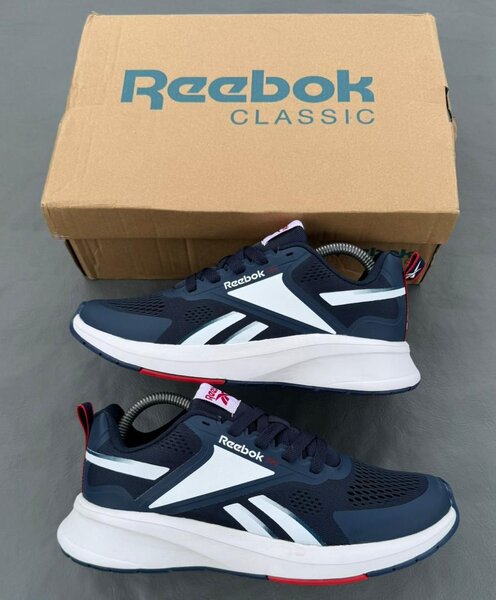 Chaussures classiques Reebok