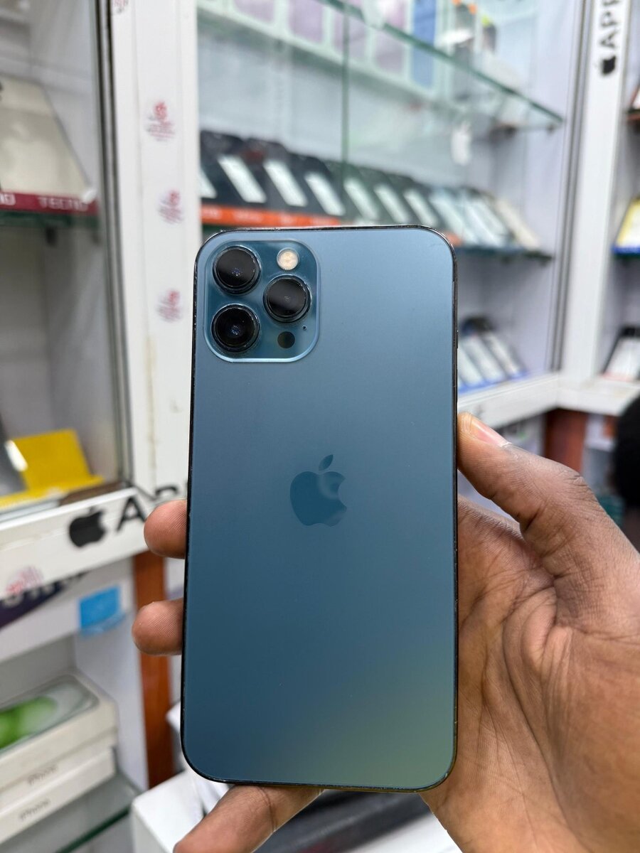 iPhone 12pro Max 128Go