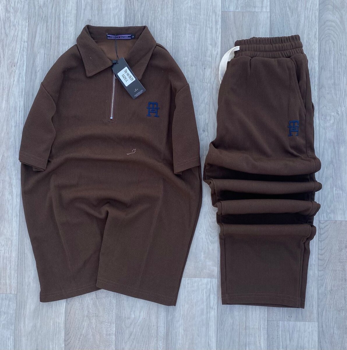 Ensemble survêtement élégant