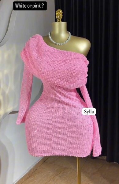 Robe Épaule Nue Pailletée