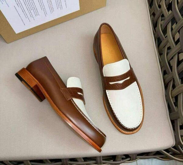 Mocassins en cuir bicolores élégants