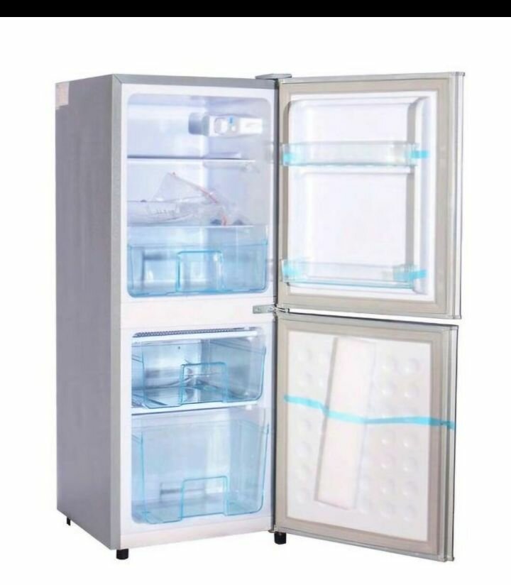 Réfrigérateur combiné moderne