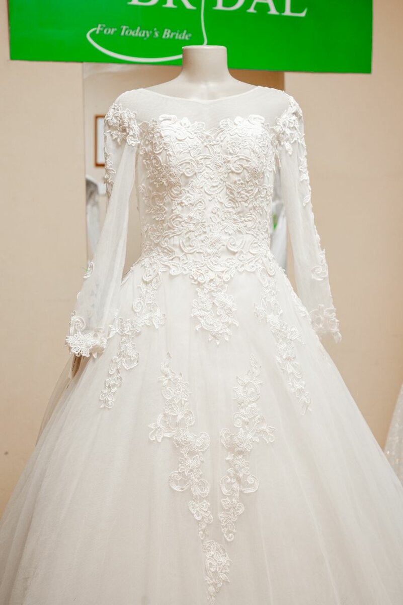 Ballgown Wedding dress