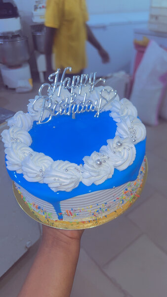 Gâteau d'anniversaire élégant