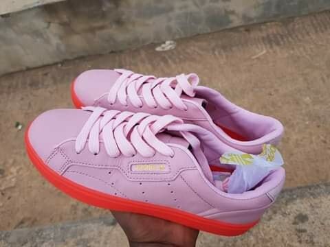 Pink sneakers Sizes:3-6