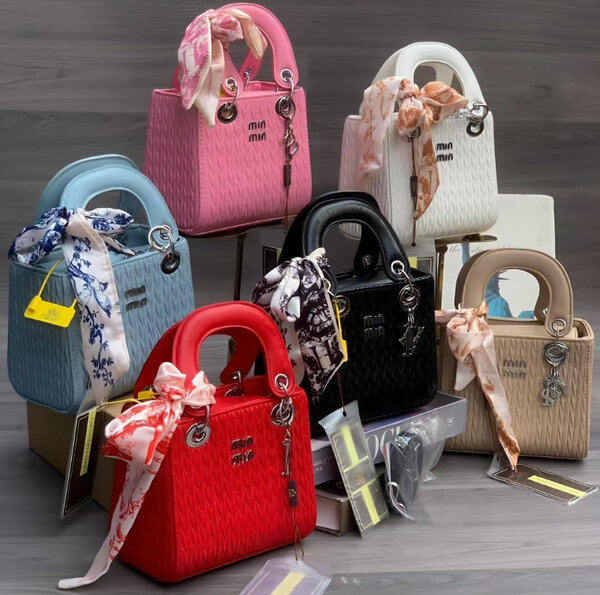 Élégant Sac à Main Mini MIA