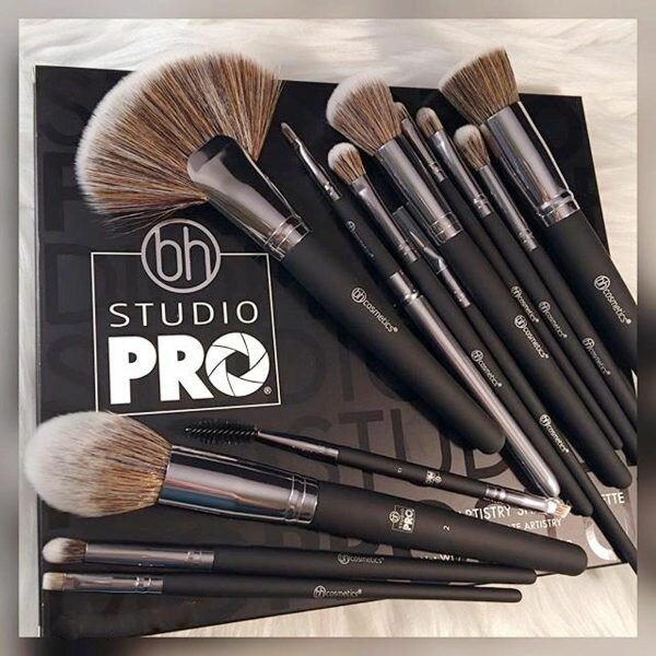 13 Pcs B.h Cosmetics Studio