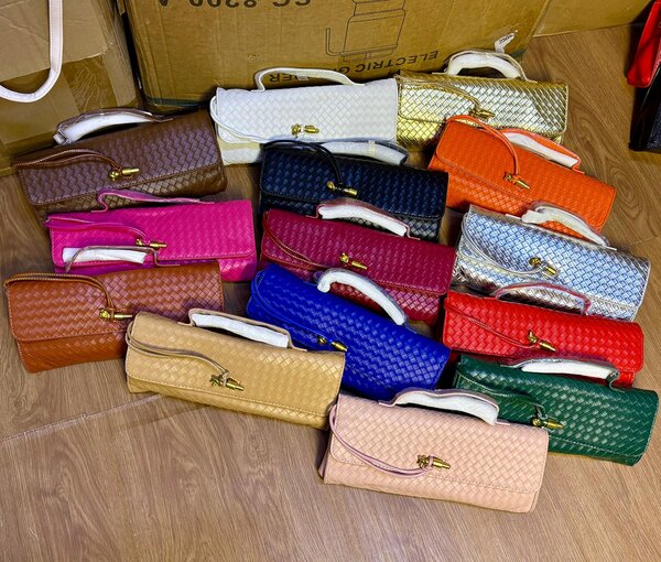 Clutch en cuir tressé