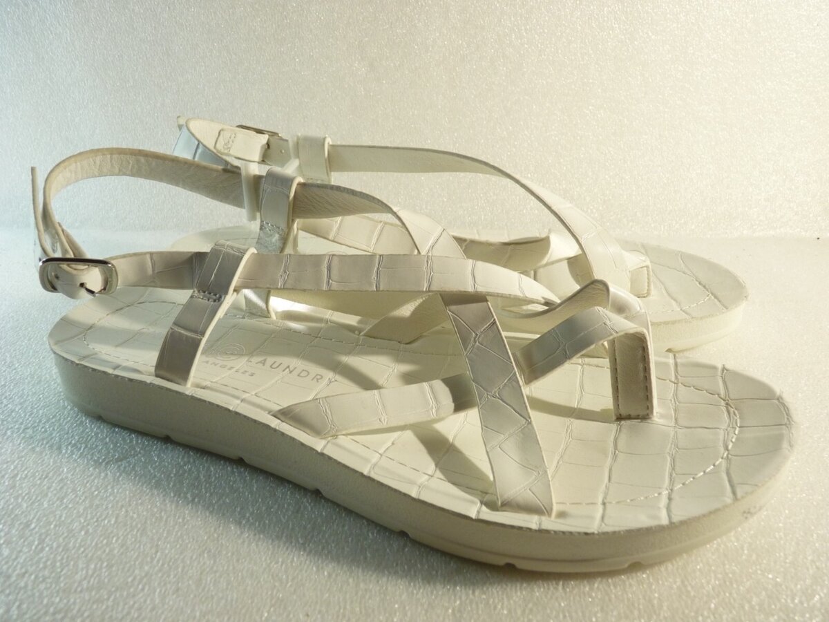 flat sandals