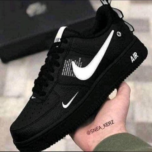 Baskets Noir Air Classiques