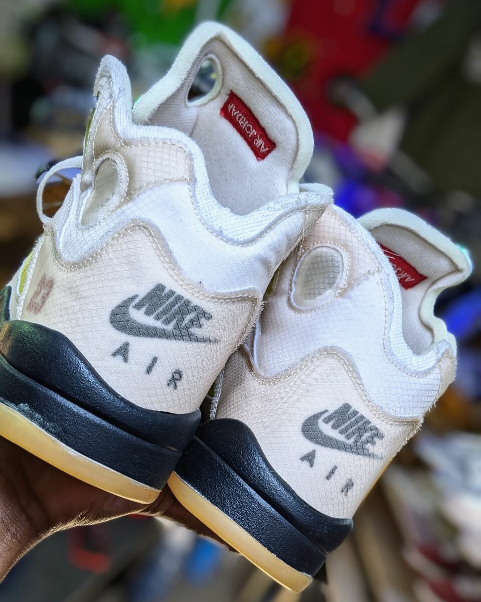AIR JORDAN 5 RETRO × OFF-WHITE