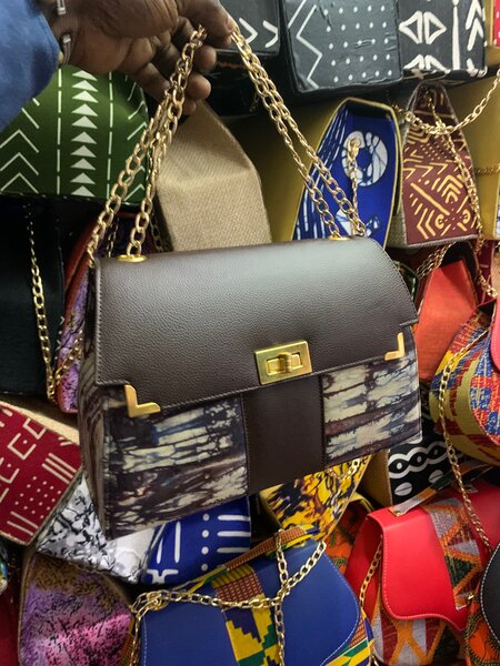 Sacs à mains avec chaînes top modèles