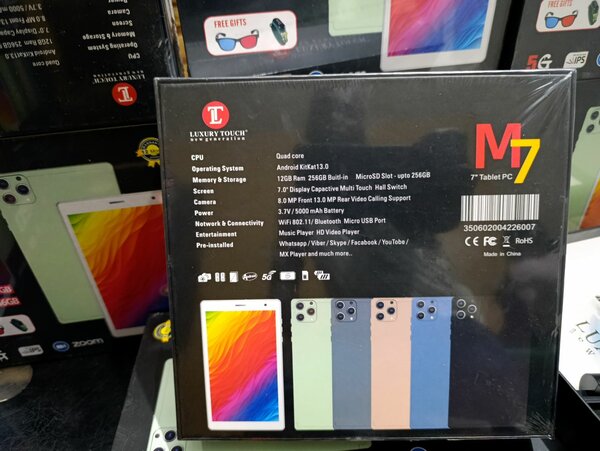 Tablette avec  puce 7pouces