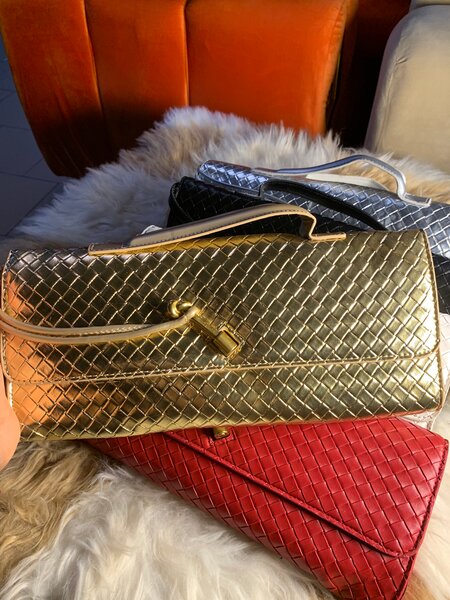 Sac à main en cuir tressé