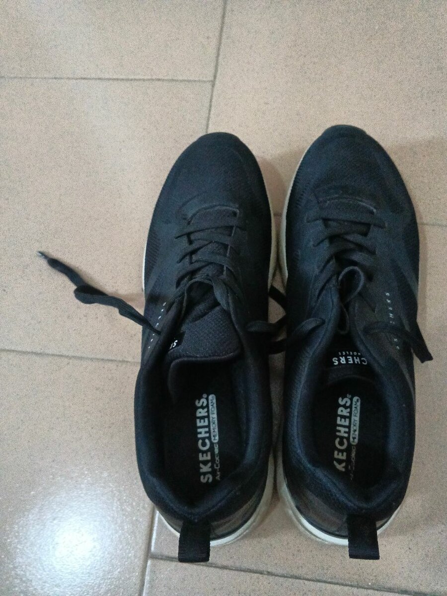 Baskets Skechers Noir