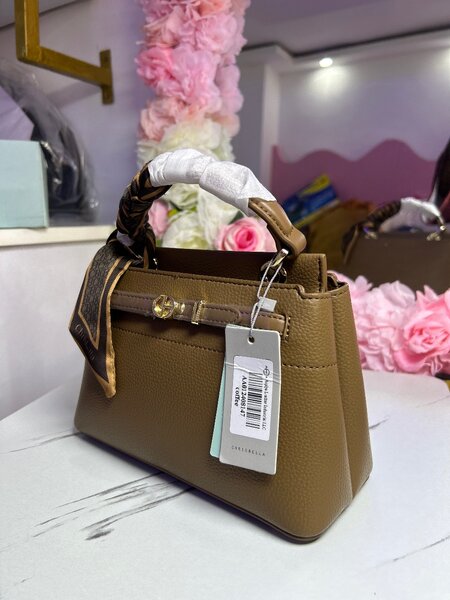 Sac à main en cuir chic