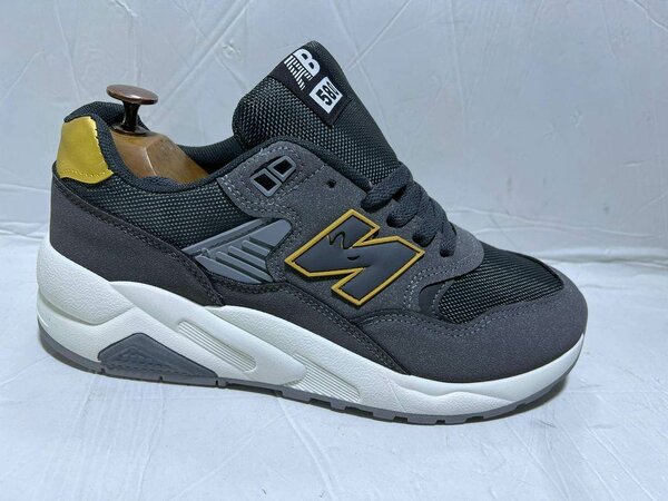 New Balance 580