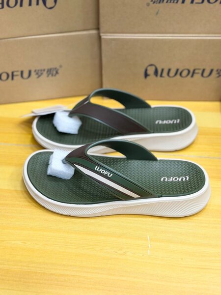 Tongs confortables Luofu unisexes