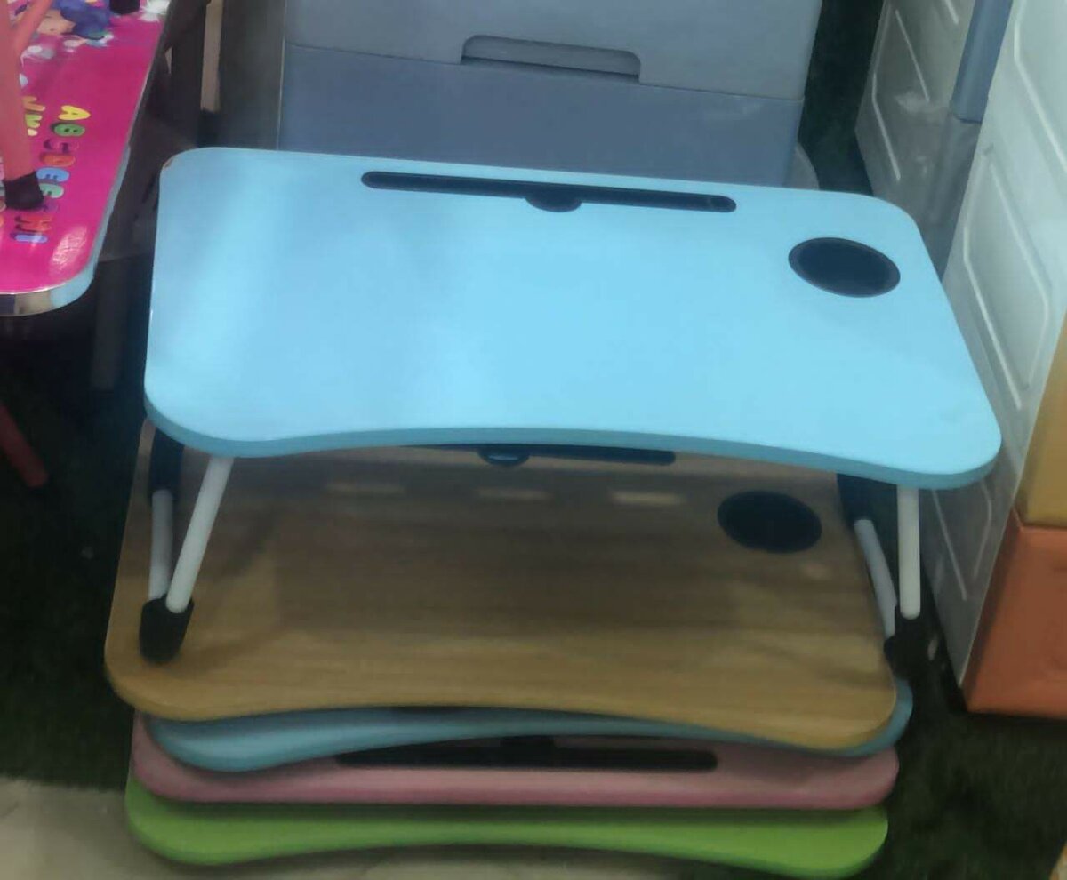Laptop/beddtop table