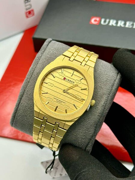 Montre en acier CURREN élégante