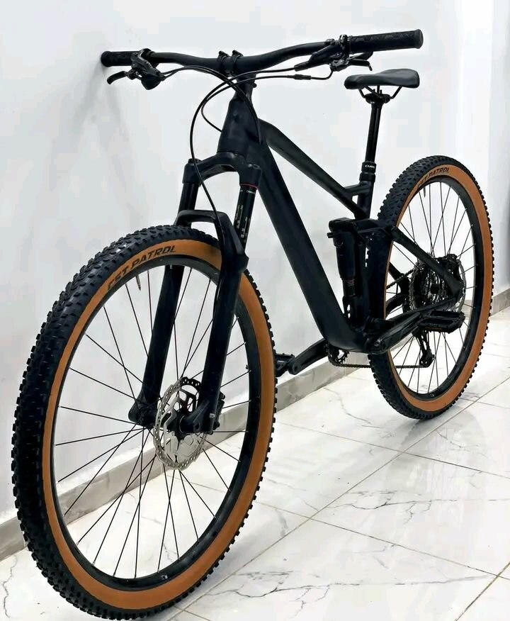 Vélo tout-terrain robuste