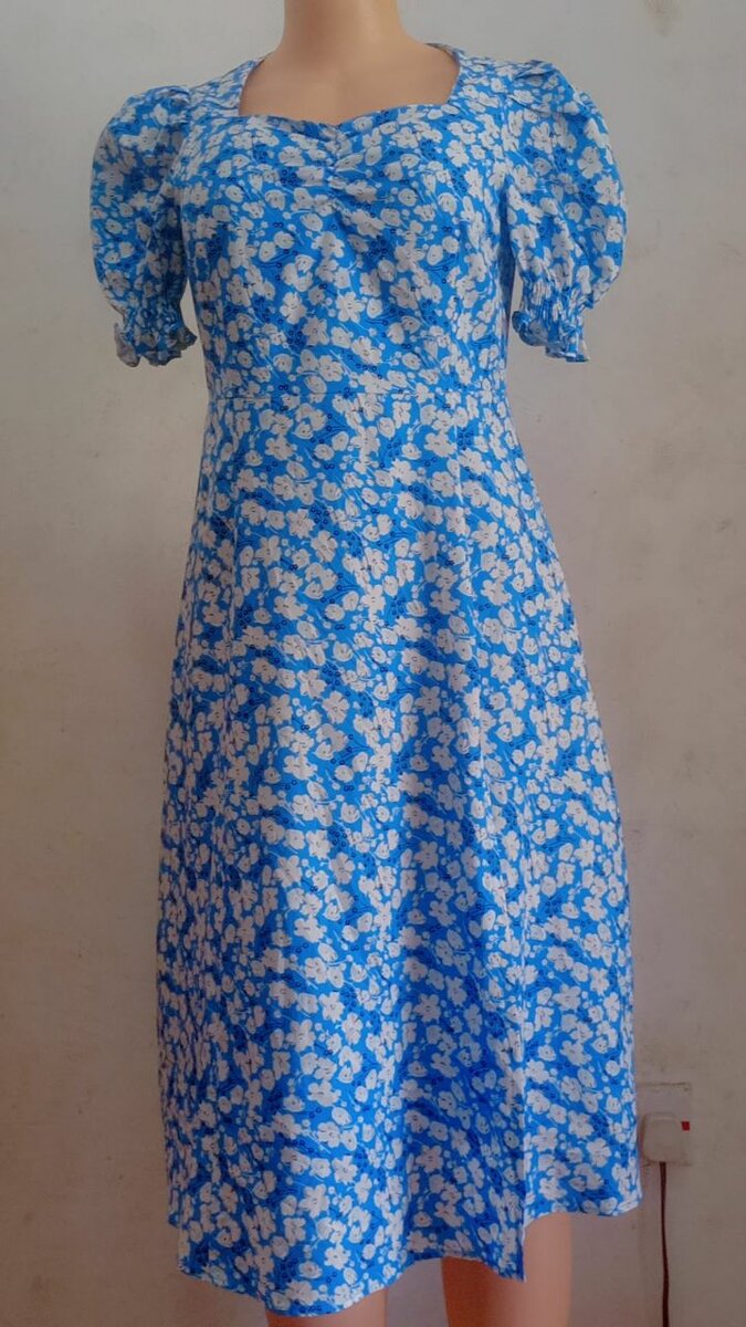 Ladie  straight dress