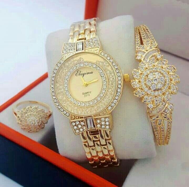Montre et Bijoux Élégants