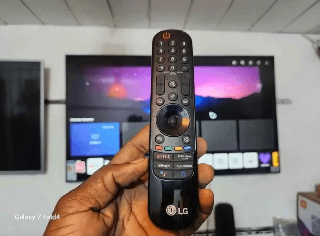 LG Smart TV UHD 65 pouces