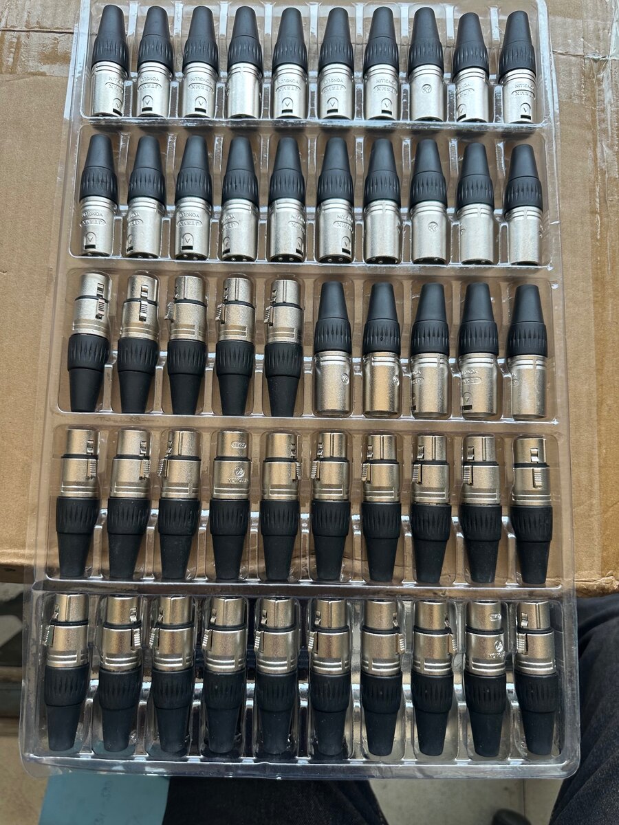 Male and Female XLR plugs