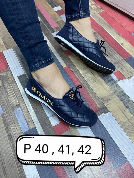 Chaussures fermées plates pour Femmes