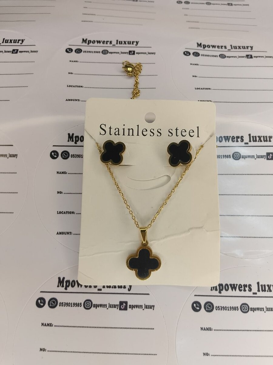 Van Cleef jewelry set