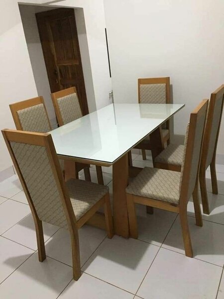 Table à manger en verre 6 chaises