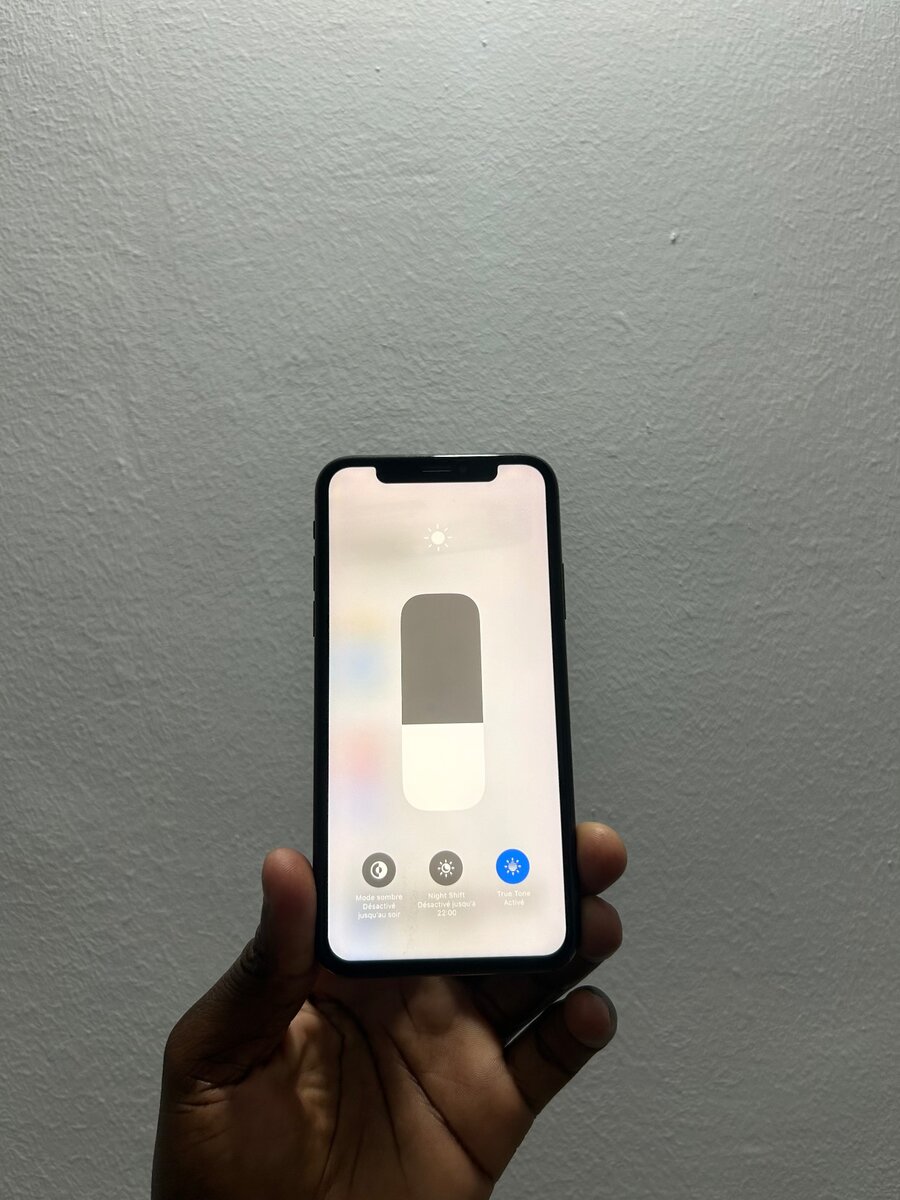 iPhone X quasi neuf