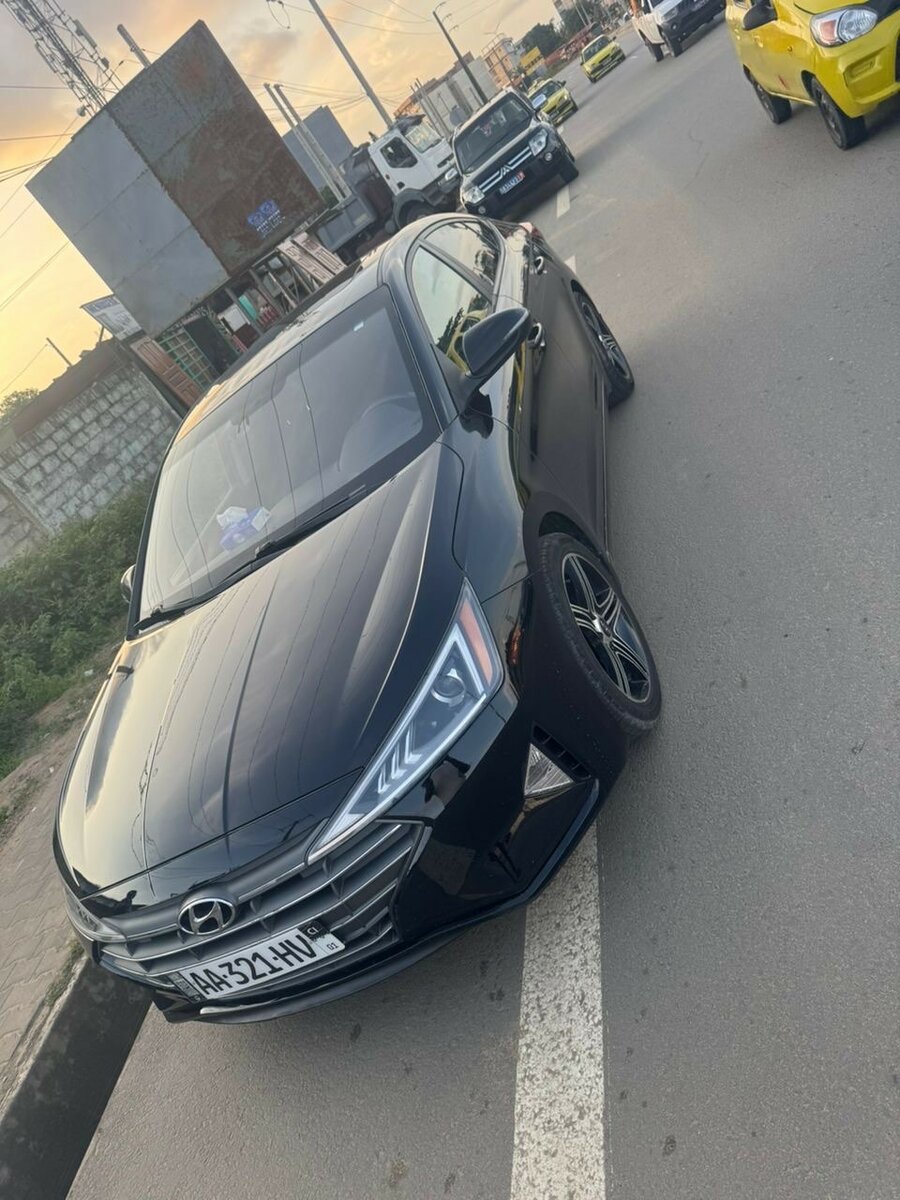 HYNDAI ELANTRA 2020 FULL DE CHEZ FUL