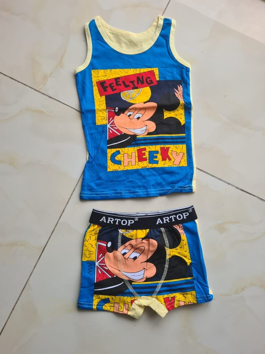 Ensemble enfant dessin animé