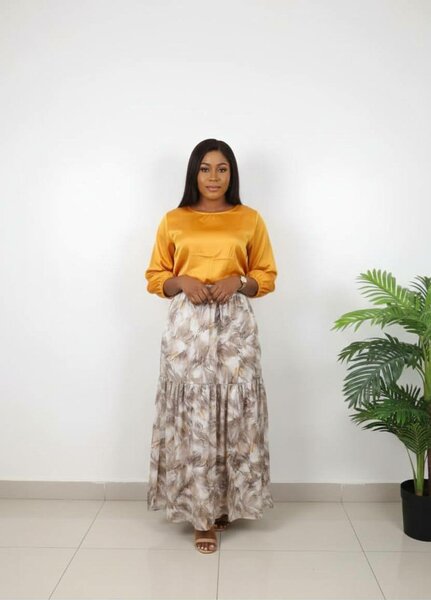 Robe longue élégante en soie