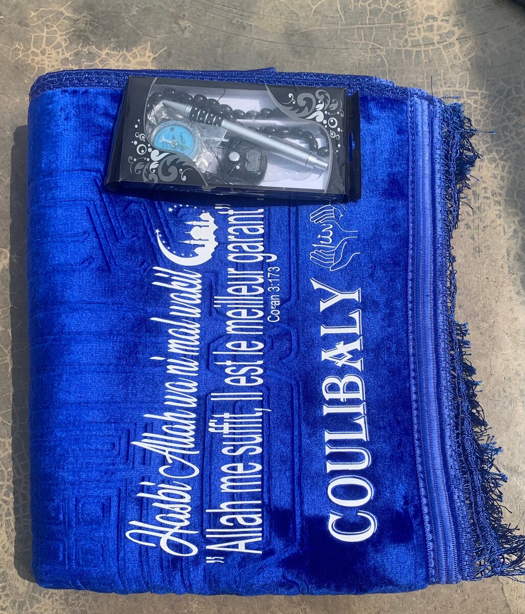 Tapis de prière avec boussole