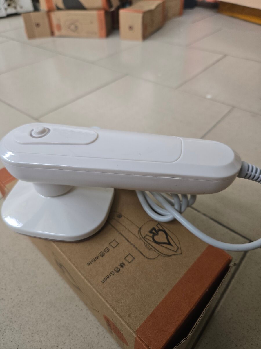 Fer à repasser portable compact