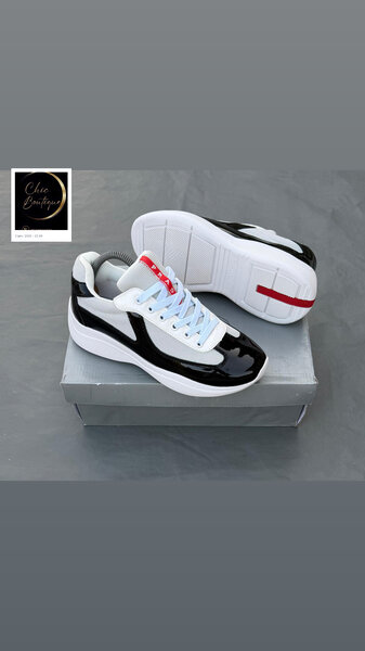 Baskets élégantes noir et blanc