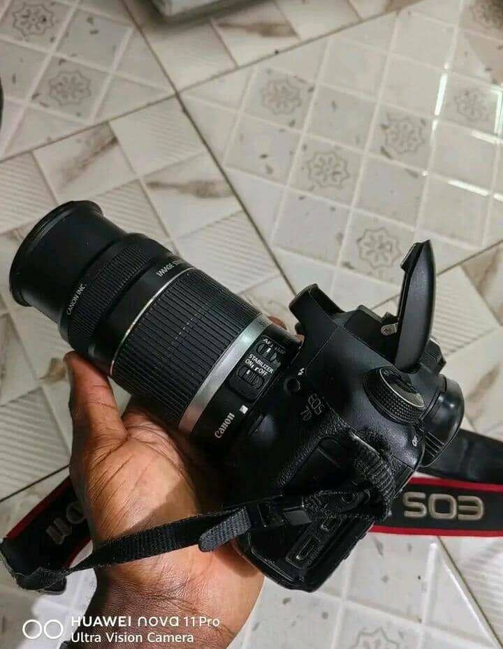 Appareil photo reflex Canon