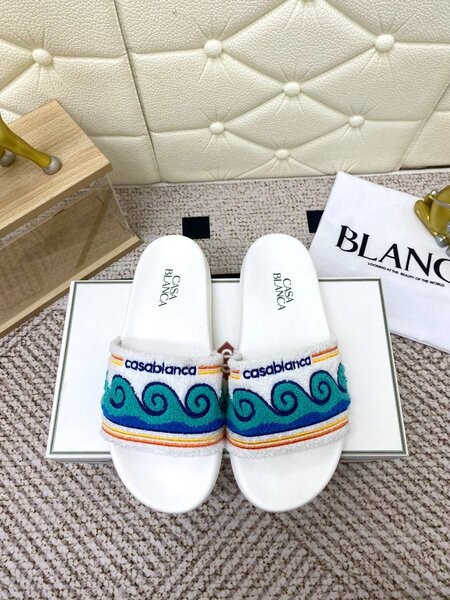 Claquettes Casa Blanca Tendance