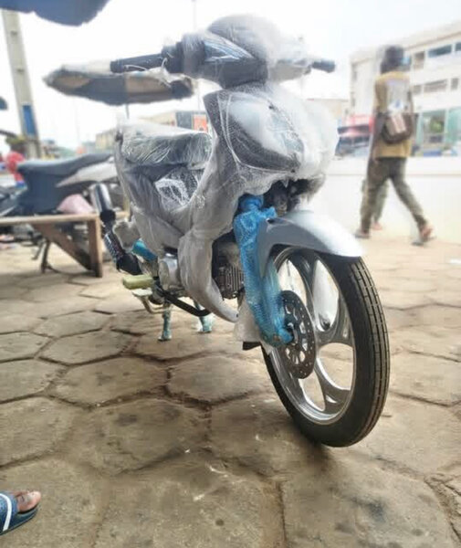 Moto neuve moderne 110cc